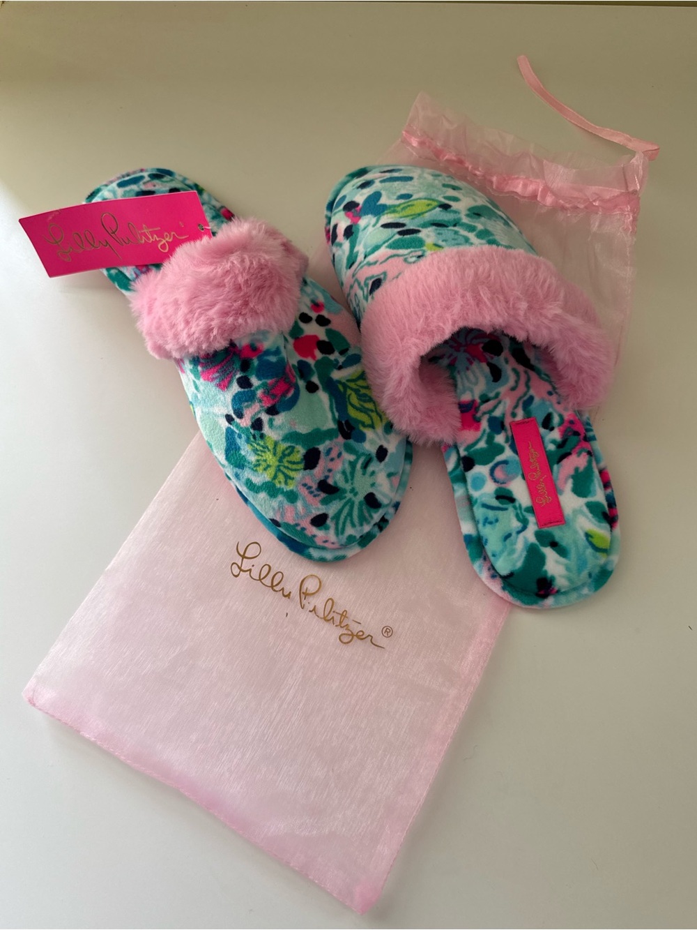 Brand New Lilly Pulitzer Plush Clara Slipper Dive Bar, 7/8